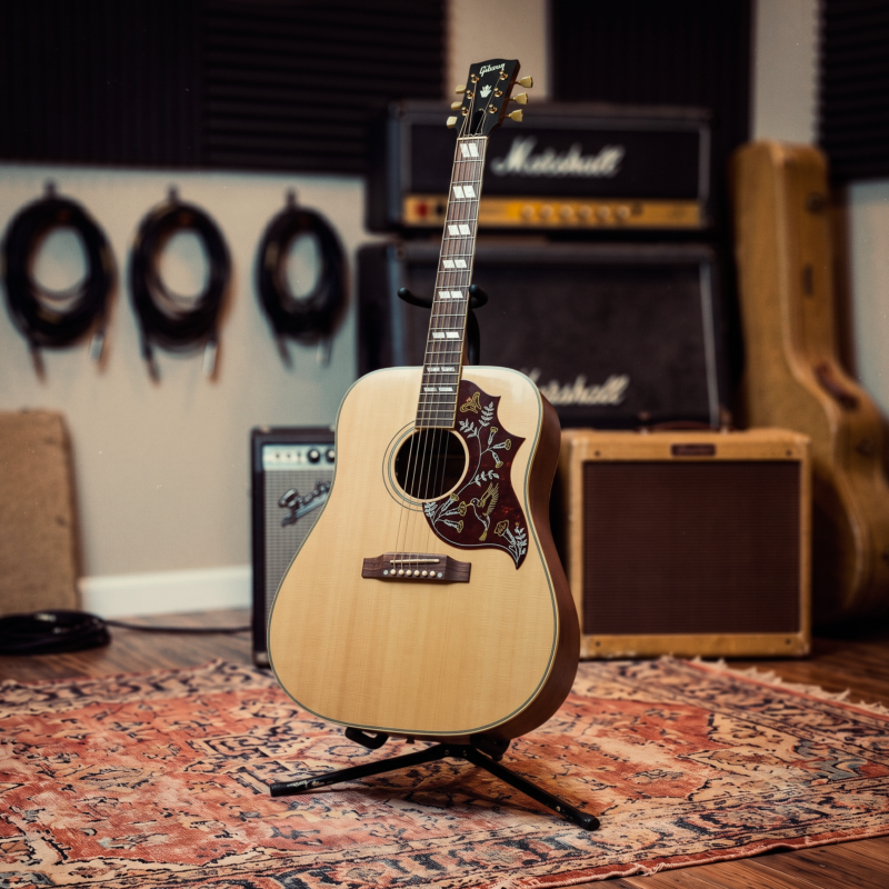 GIBSON HUMMINGBIRD